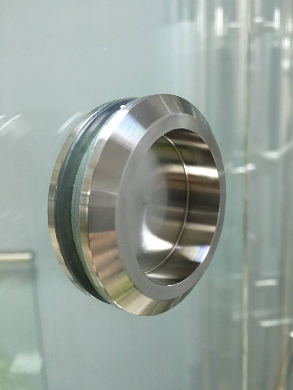 врезная ручка черная круглая